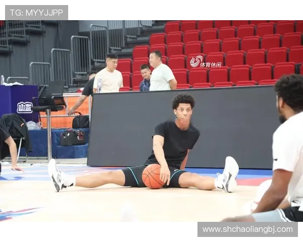 山东新外援斯蒂尔周五与球队合练